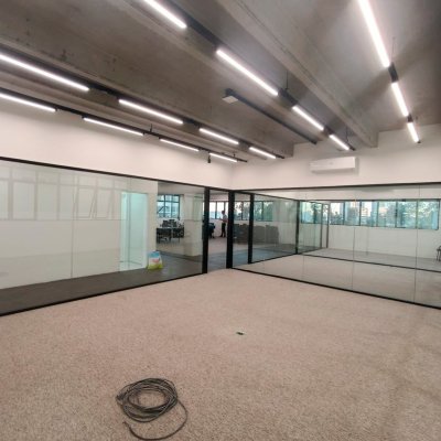 Instalação de Divisórias de Vidro